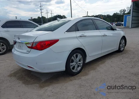 2011 Hyundai Sonata Limited z USA, uszkodzony, nr VIN 5NPEC4AC7BH031121